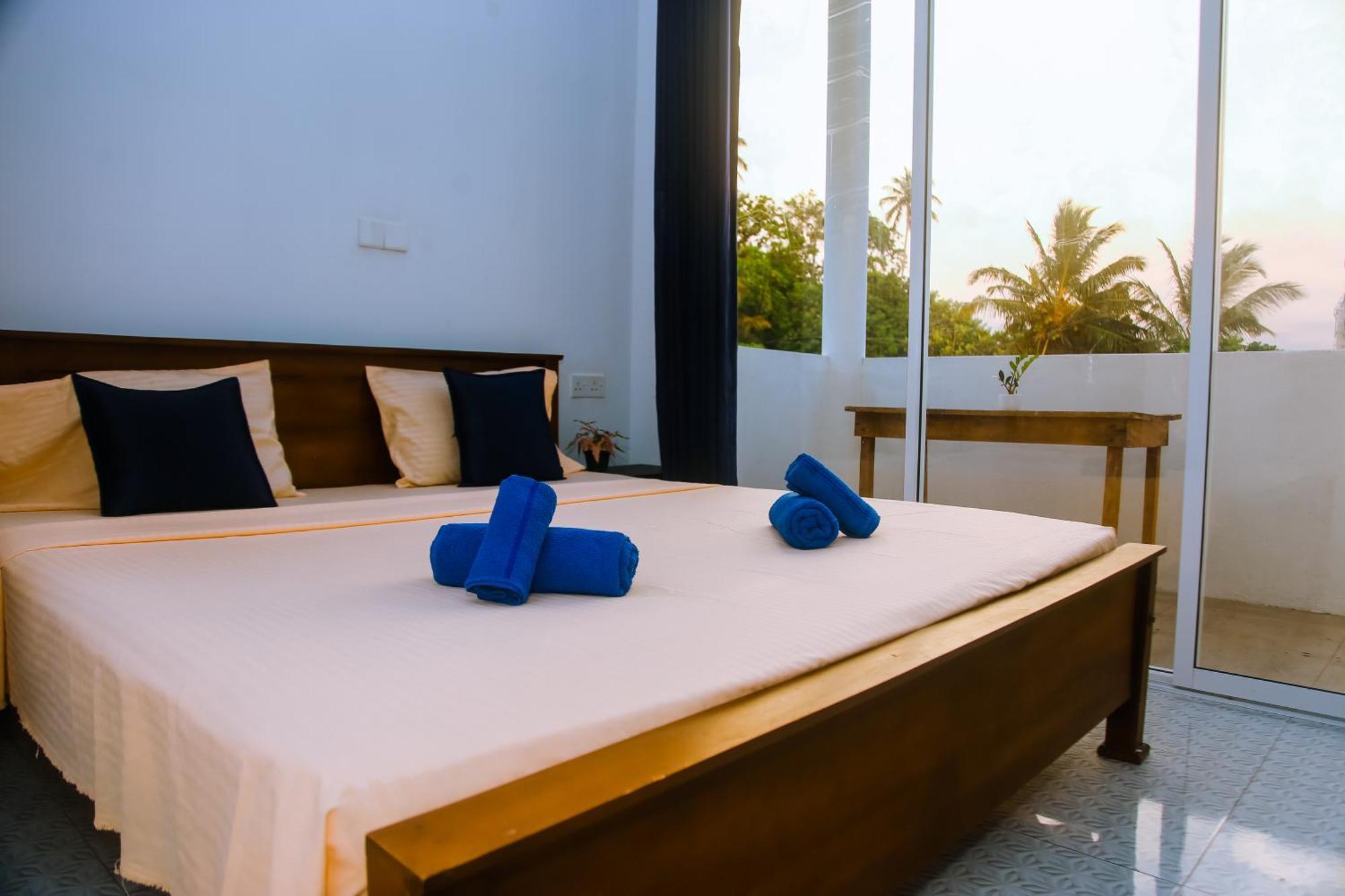 Mirissa Turtle Point Guest Hotel Exterior photo